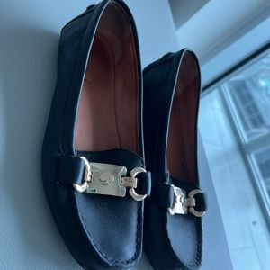 Kate Spade black and gold soft leather loafers. Size 6.5. Great condition!